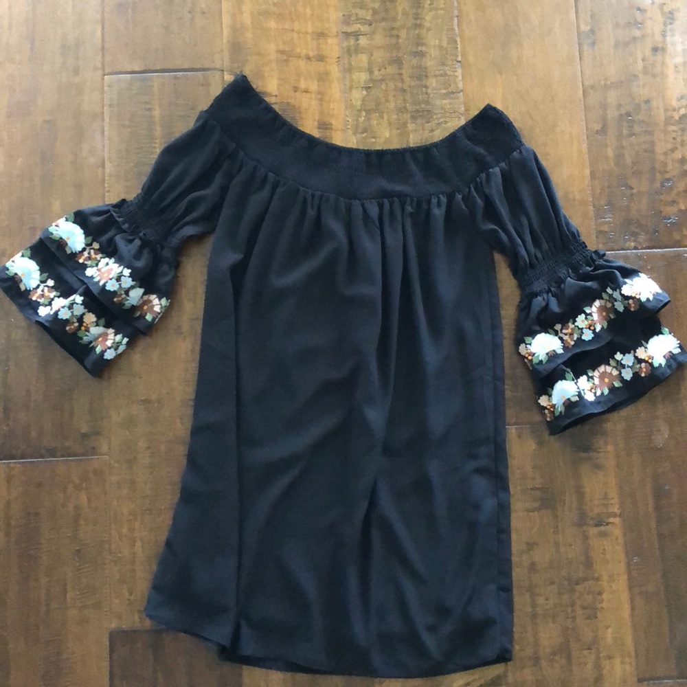 VaVa by Joy Han black off the shoulder dress